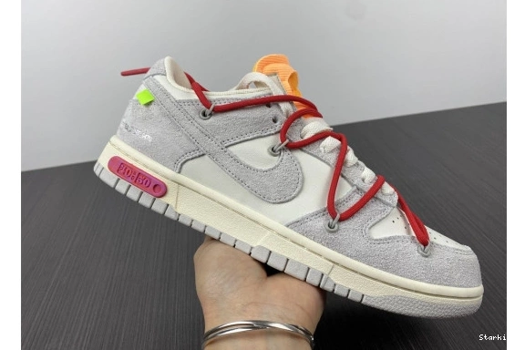 O-W Lot DJ0950-103 Dunk Low Nike 40 1010